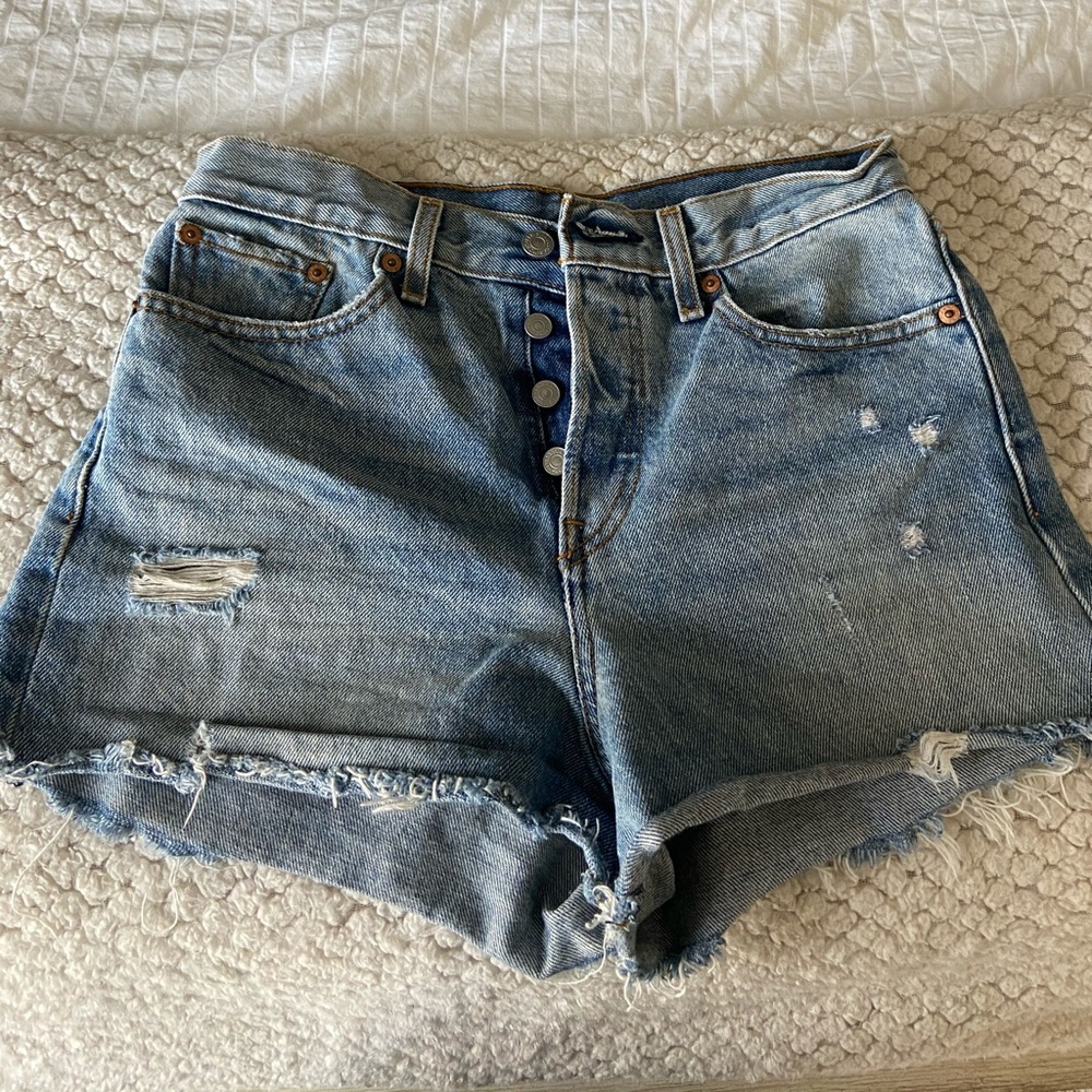 Levi shorts